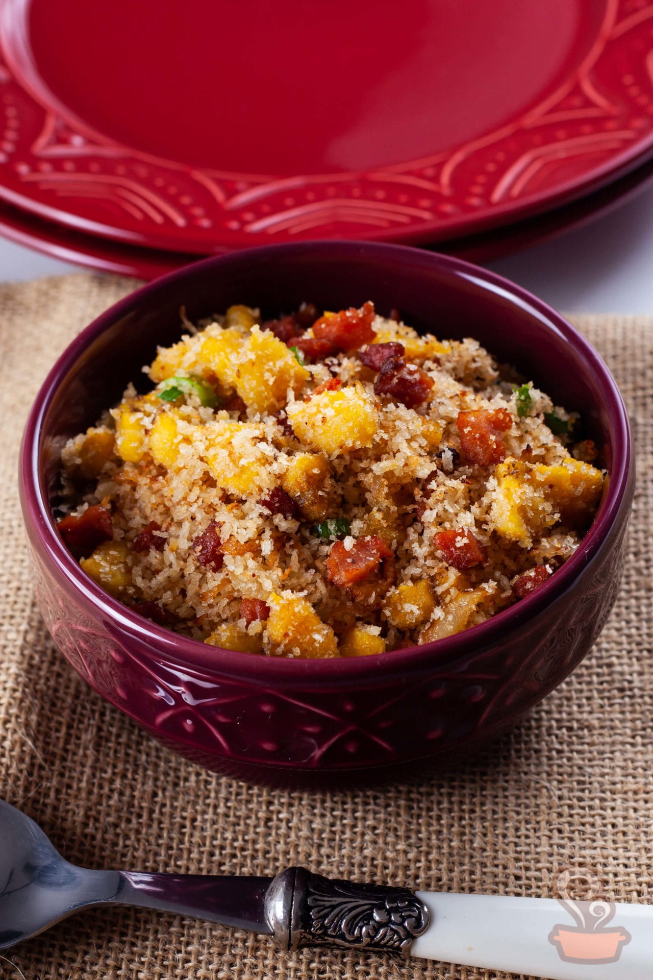 Ir para  <p><big>1 cebola pequena</big></p>

<p><big>&frac12; x&iacute;cara de bacon em cubos</big></p>

<p><big>1 colher de sopa de...